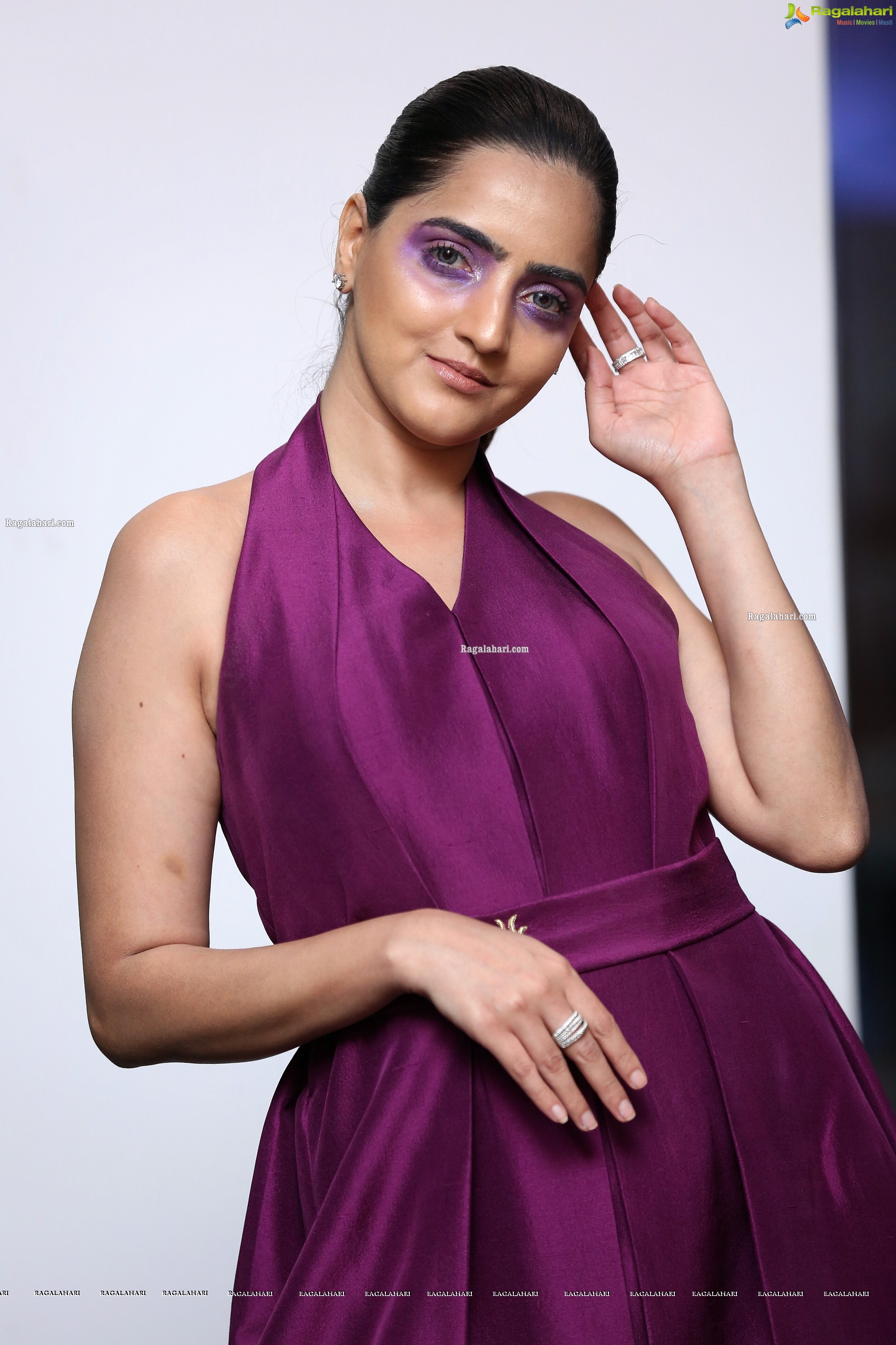 Pooja Thakur at New Mercedes-Benz GLC with MBUX Launch Party HD)