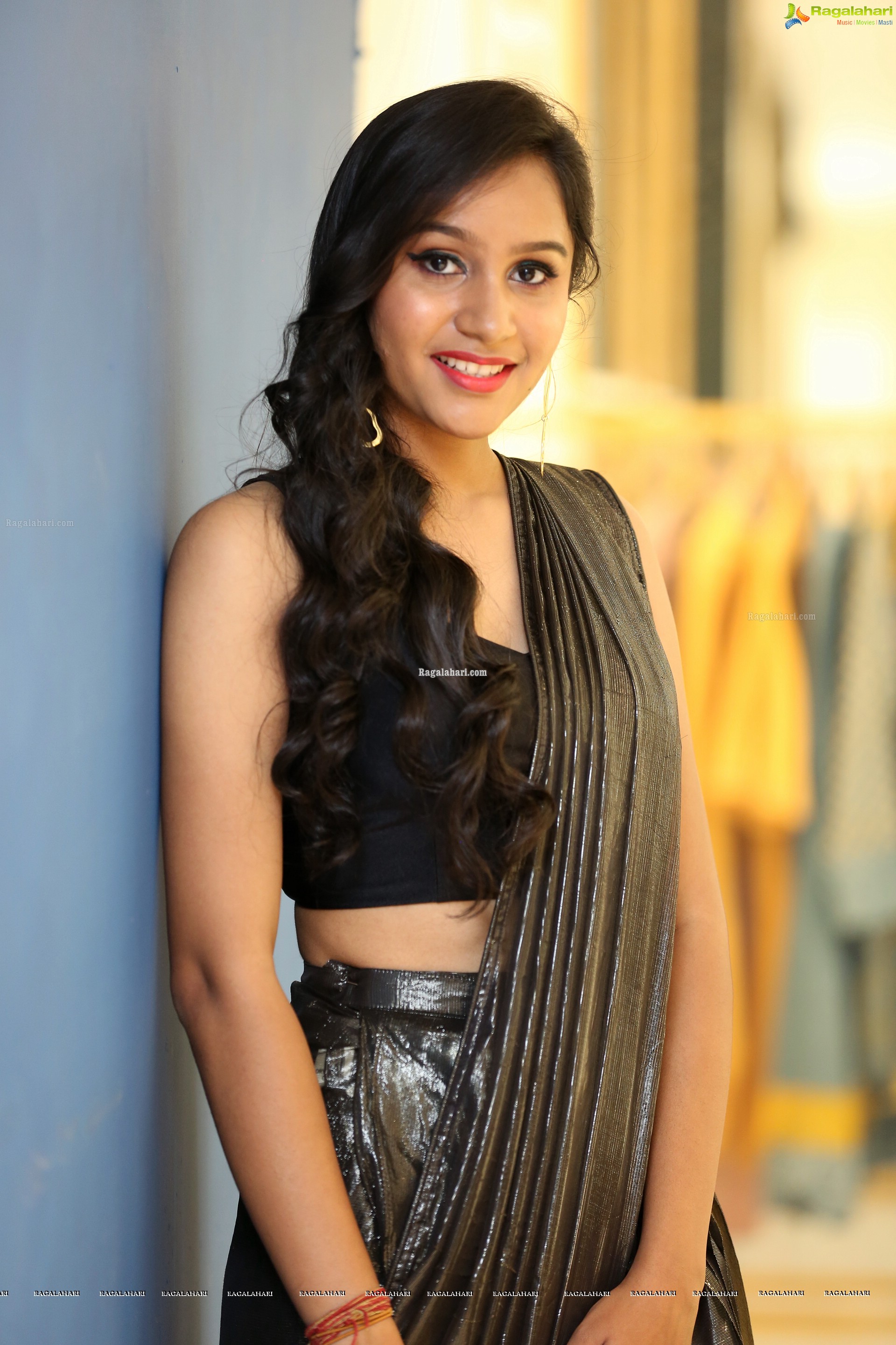 Priyancee Agarwal at Atelier Fashion Showcase at Sarath City Mall - HD Gallery