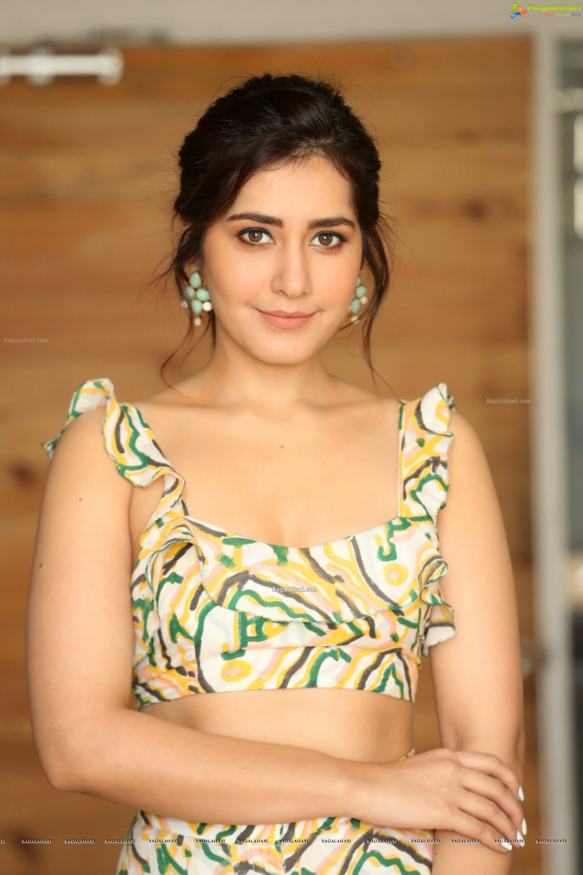 Raashi Khanna at Prati Roju Pandage Movie Interview - HD Gallery