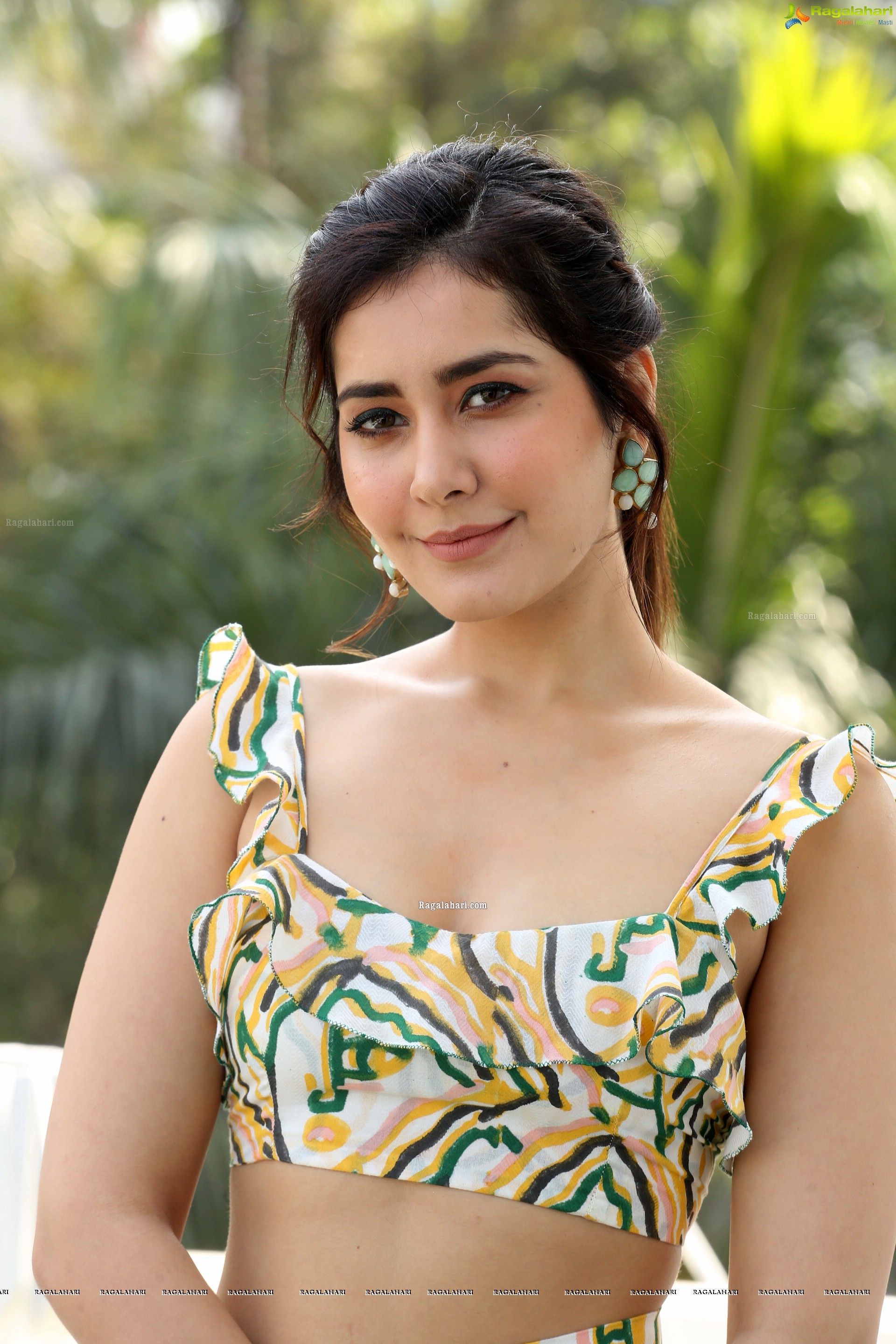 Raashi Khanna at Prati Roju Pandage Movie Interview - HD Gallery