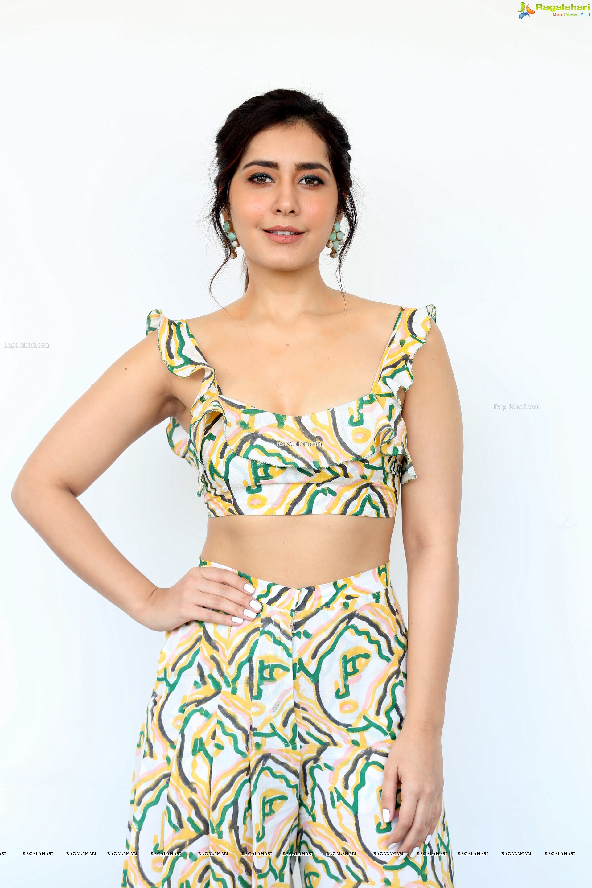 Raashi Khanna at Prati Roju Pandage Movie Interview - HD Gallery