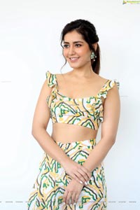 Raashi Khanna at Prati Roju Pandage Interview