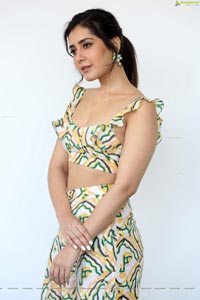 Raashi Khanna at Prati Roju Pandage Interview