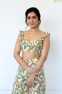 Raashi Khanna at Prati Roju Pandage Interview