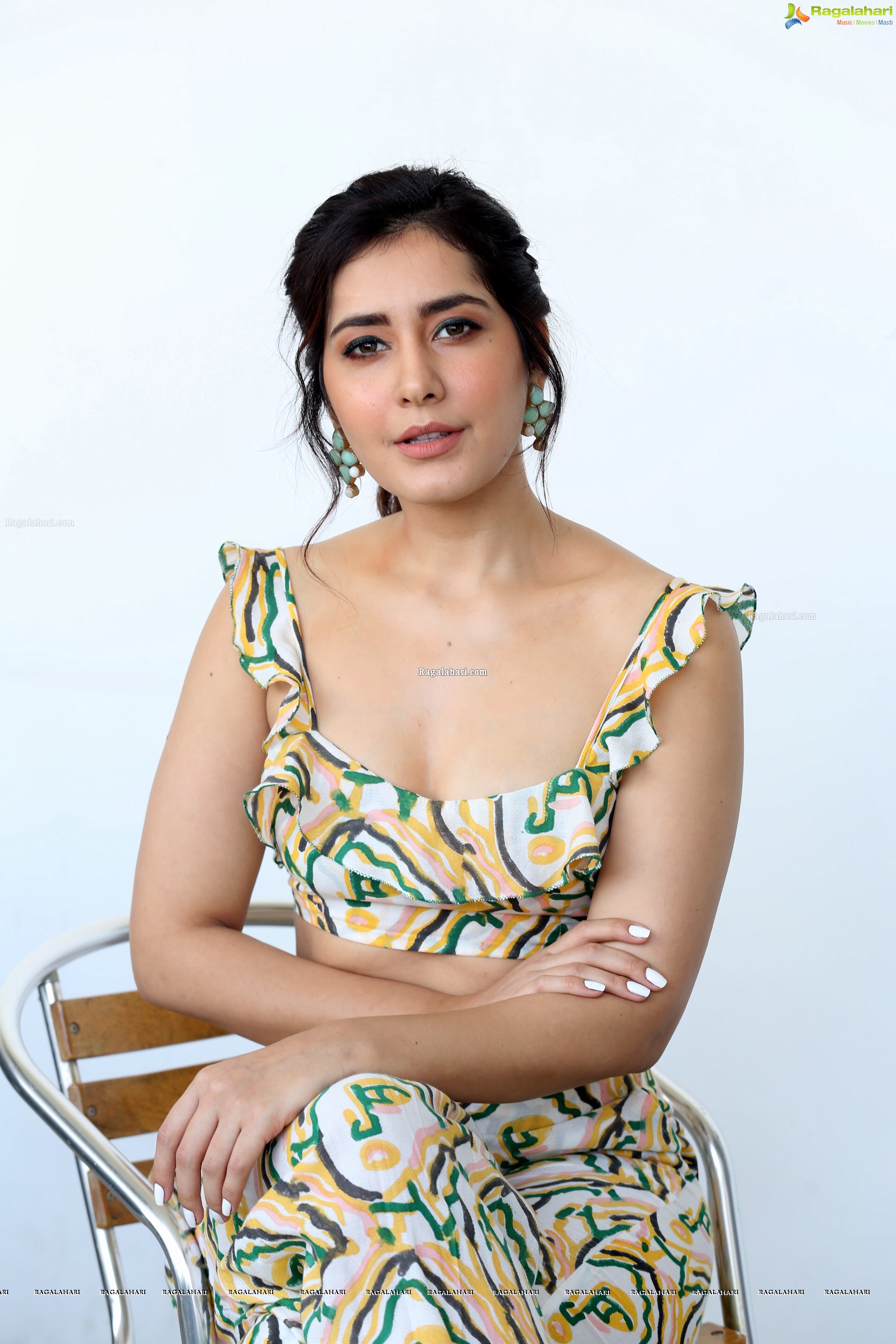 Raashi Khanna at Prati Roju Pandage Movie Interview - HD Gallery