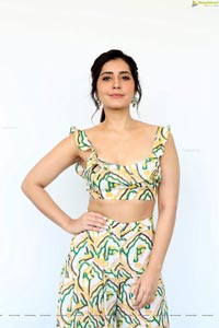 Raashi Khanna at Prati Roju Pandage Interview