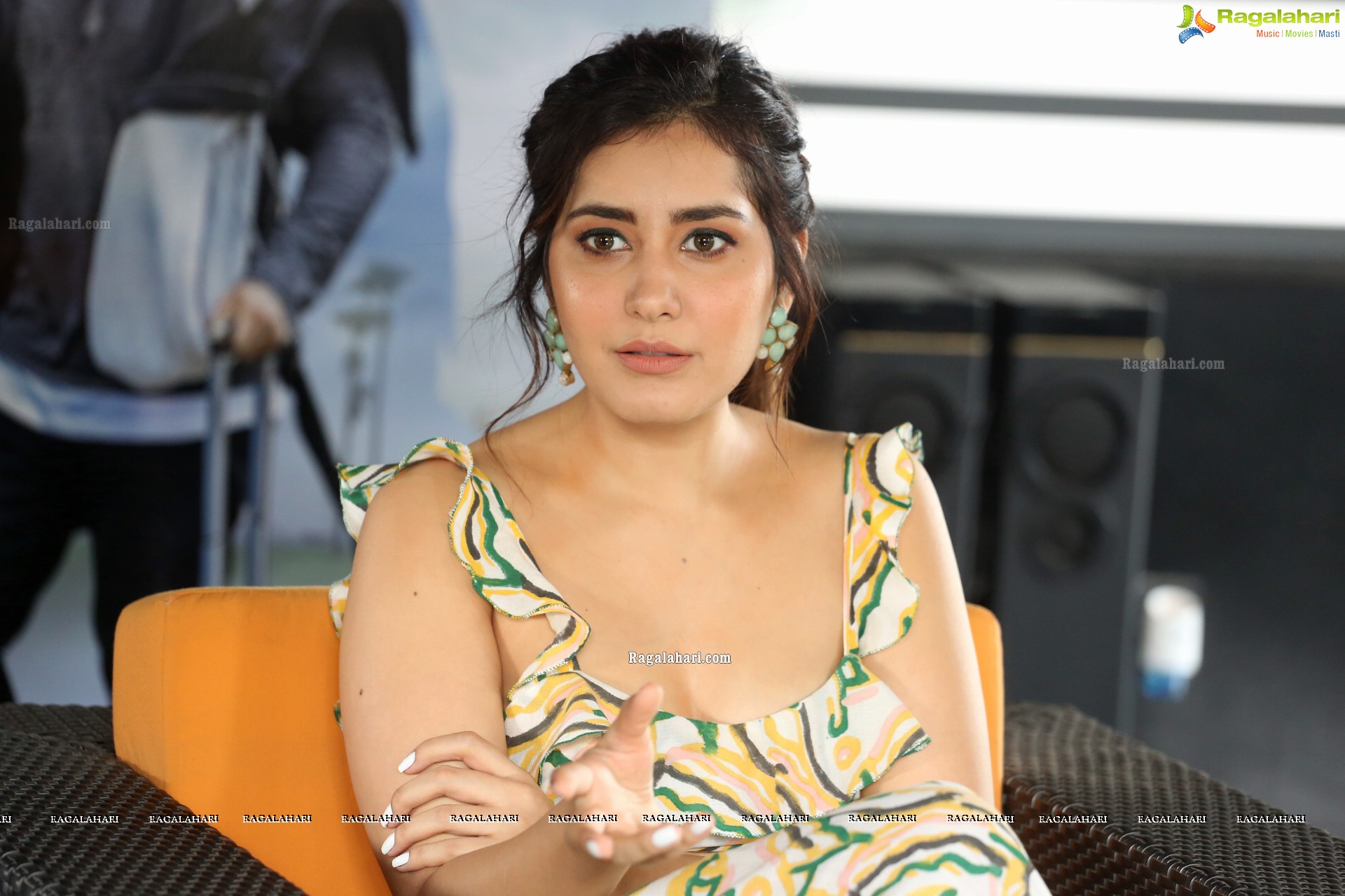 Raashi Khanna at Prati Roju Pandage Movie Interview - HD Gallery