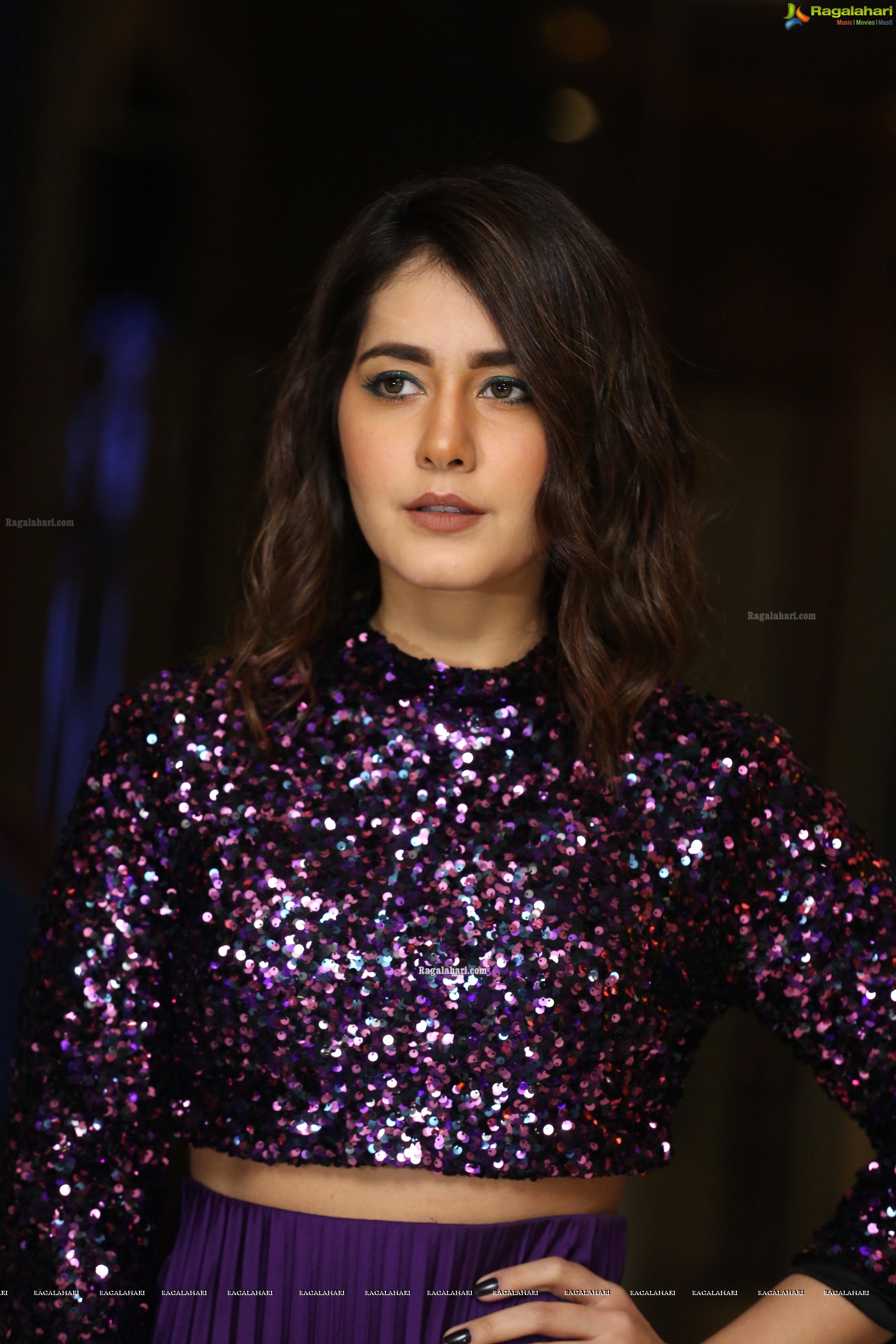 Raashi Khanna at Prati Roju Pandage Trailer Launch Event - HD Gallery