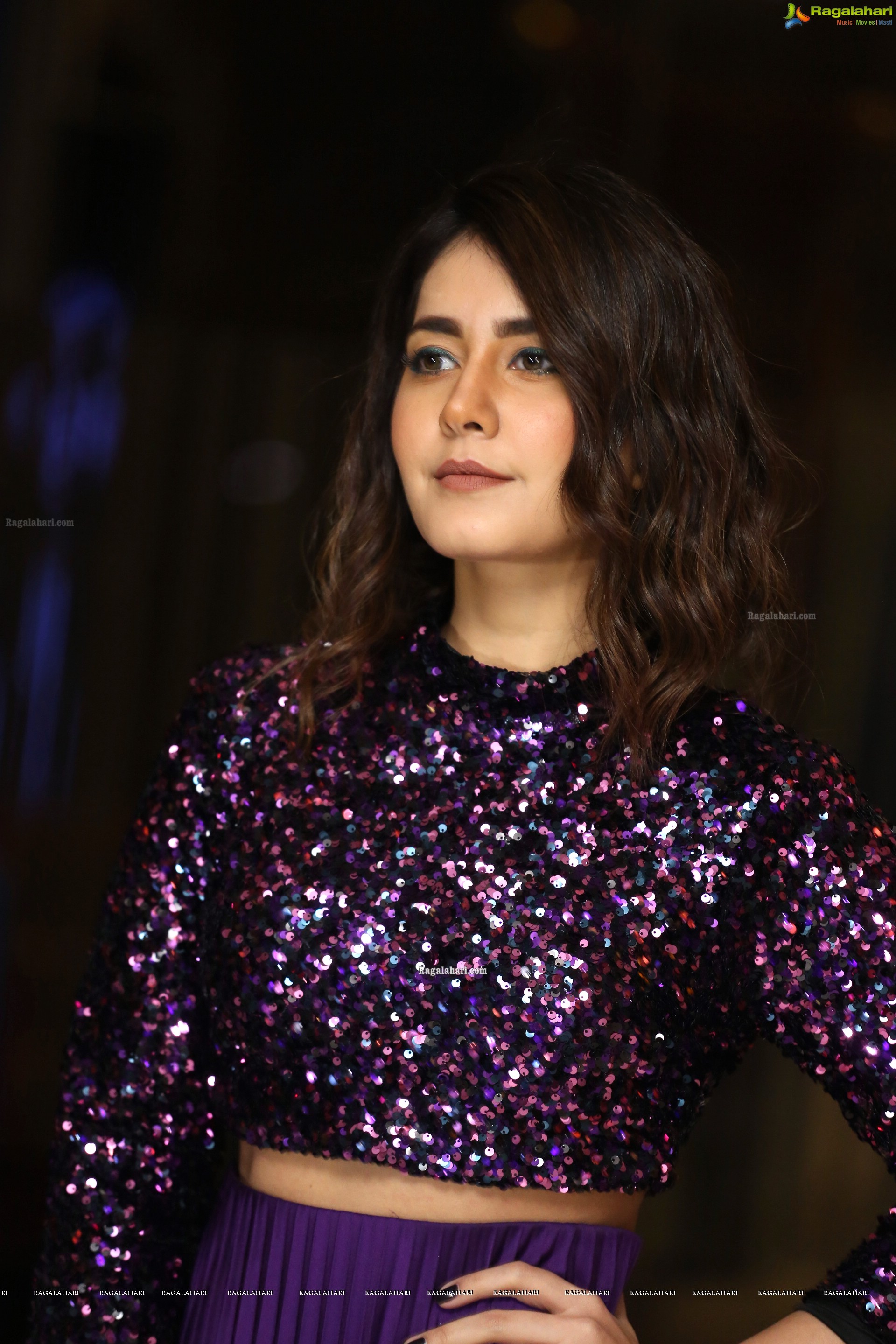 Raashi Khanna at Prati Roju Pandage Trailer Launch Event - HD Gallery