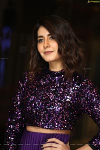 Raashi Khanna at Prati Roju Pandage Pre-Release