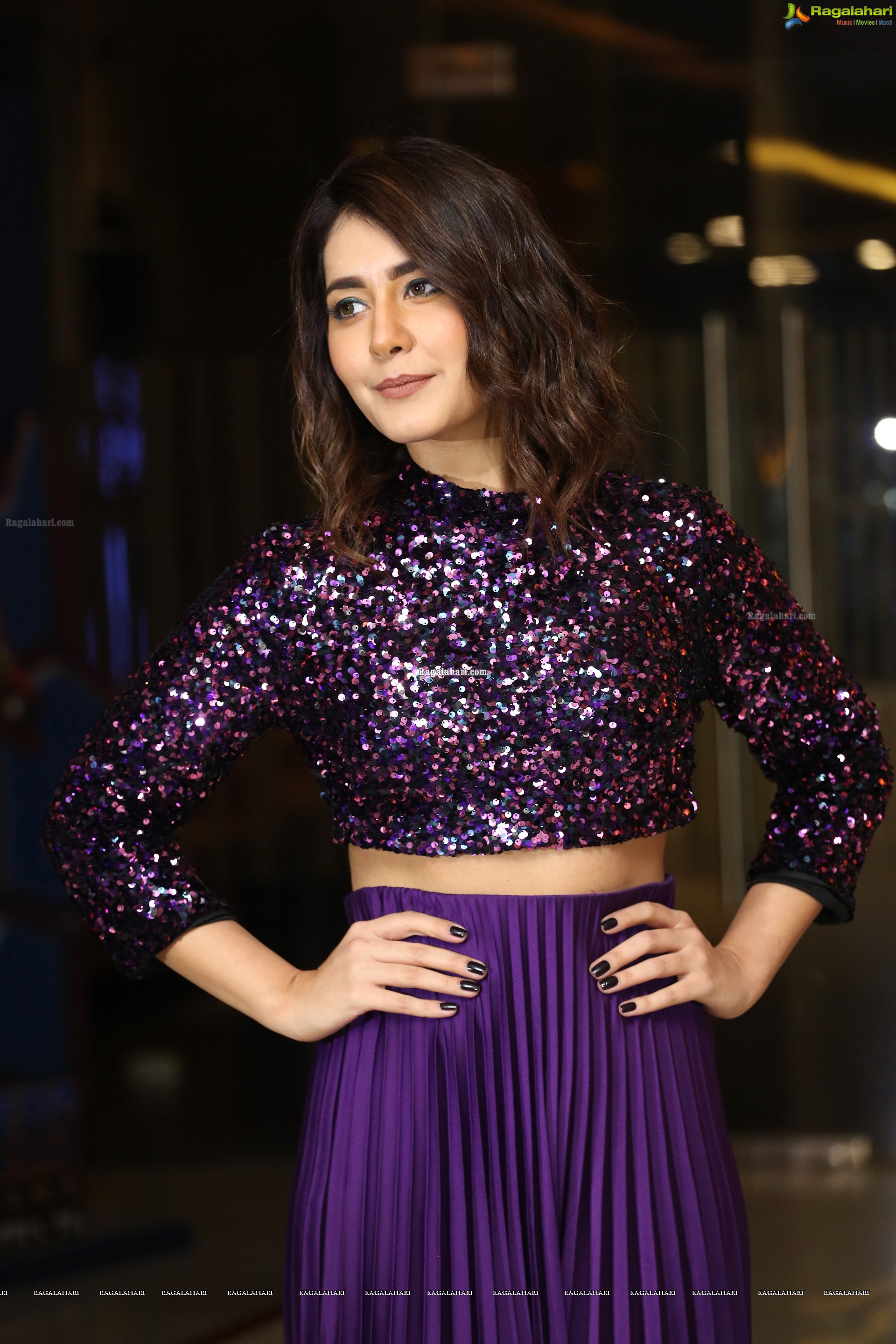 Raashi Khanna at Prati Roju Pandage Trailer Launch Event - HD Gallery