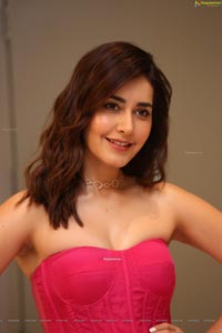 Raashi Khanna at Prati Roju Pandage Pre-Release Event