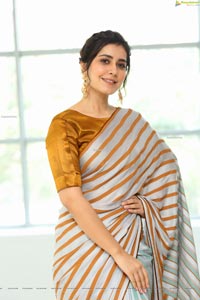 Raashi Khanna at Prati Roju Pandage Movie Thanks Meet