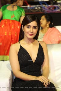 Raashi Khanna at Venky Mama Musical Night