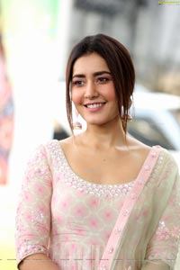 Raashi Khanna at Venky Mama Thanks Meet