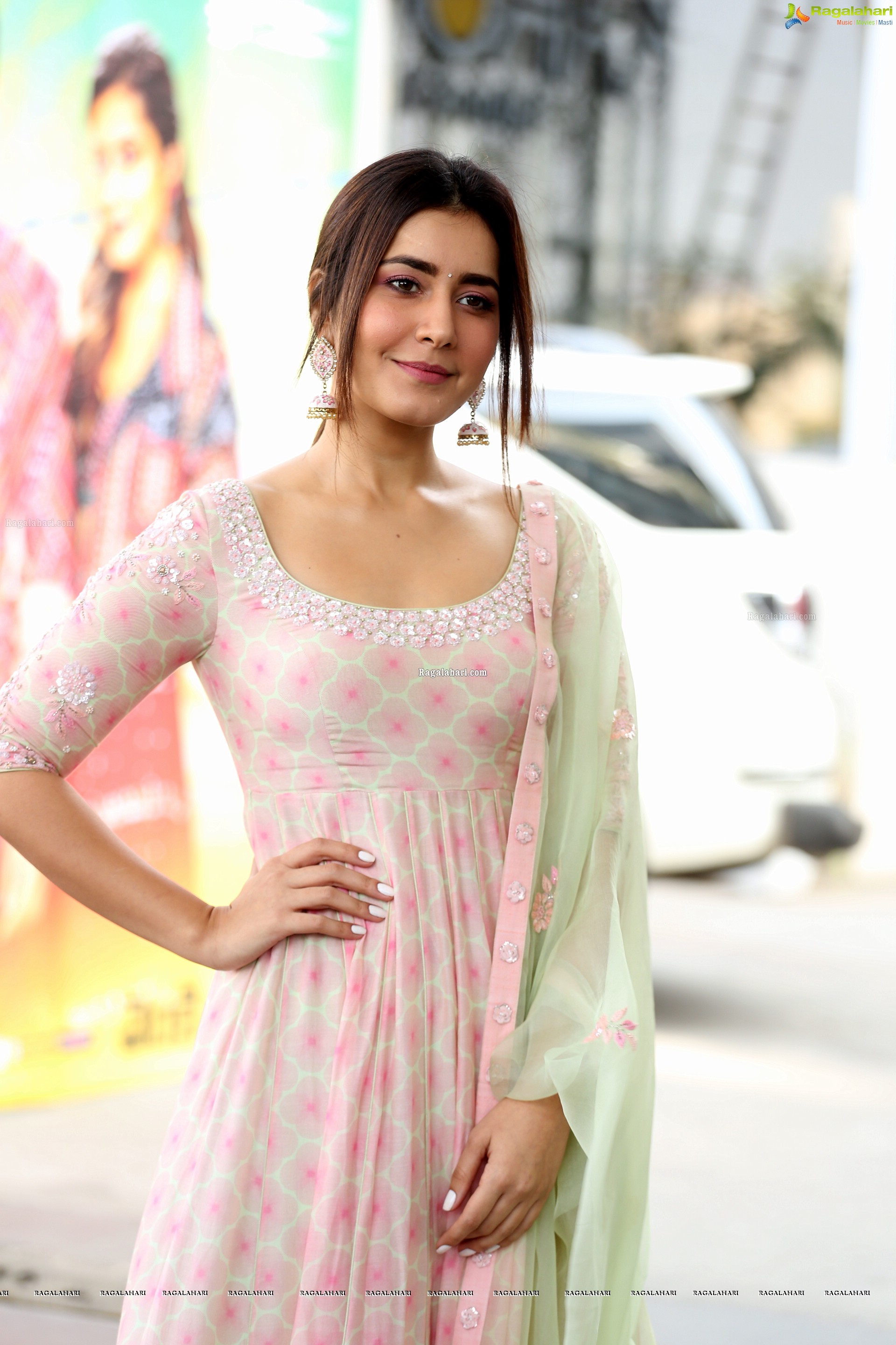 Raashi Khanna at Venky Mama Movie Thanks Meet - HD Gallery