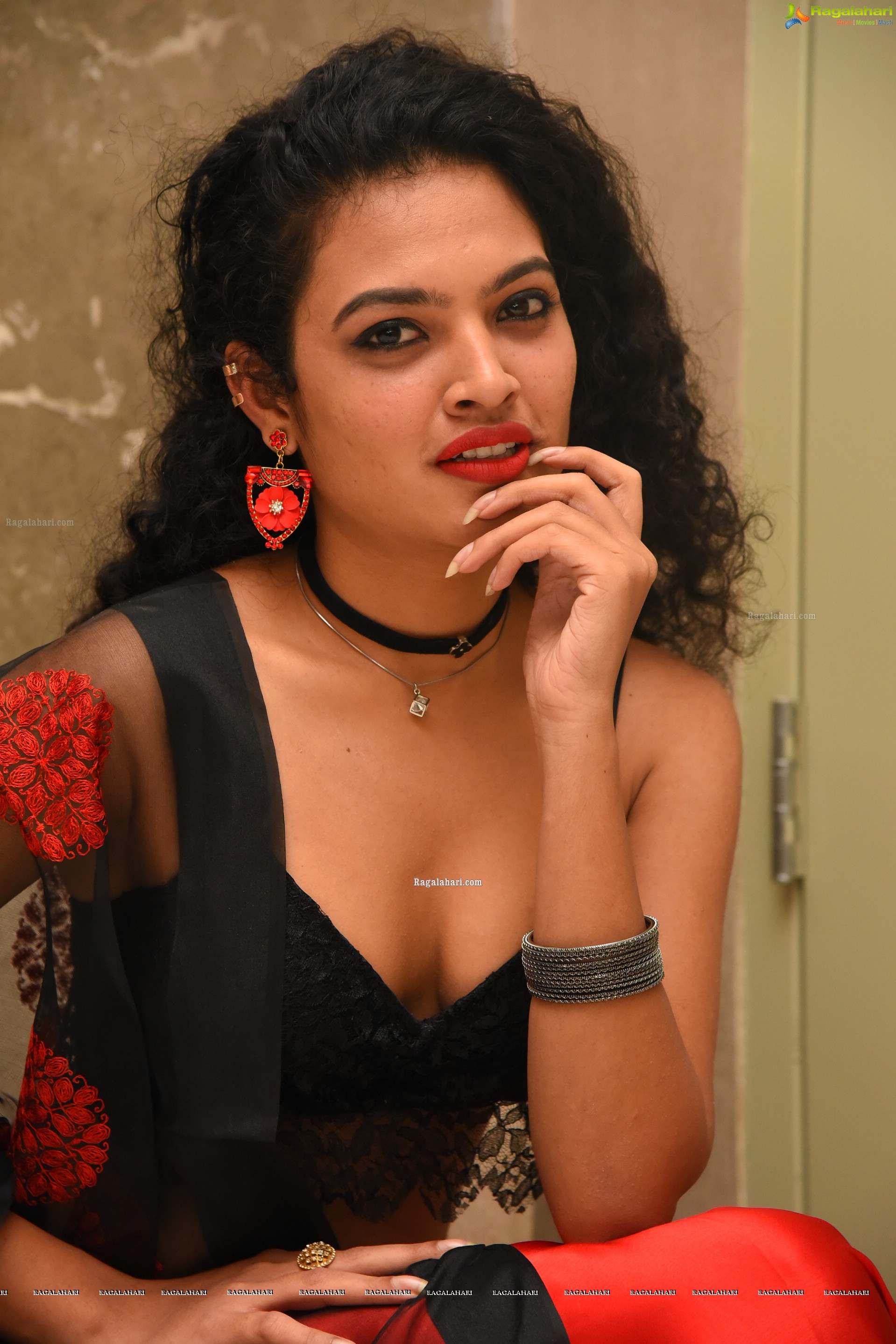 Riya at Prathi Roju Pandage Pre-Release Event - HD Gallery