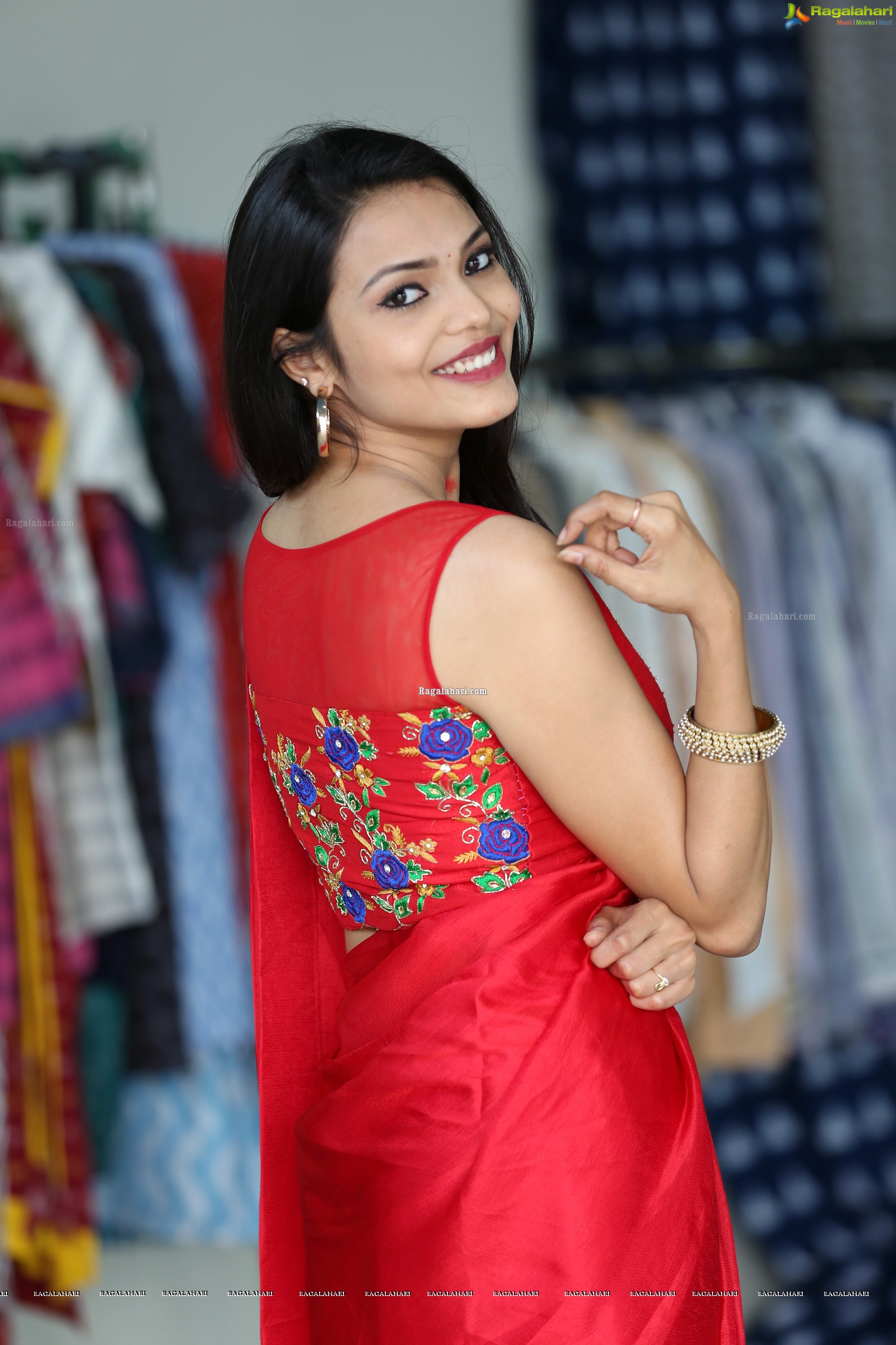 Sahithi Jadi at Pochampally Ikat Art Mela 2019 Launch - HD Gallery