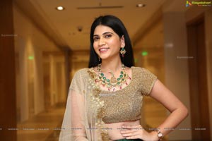 Sandhya Thota at UE The Jewellery Expo Fashion Show