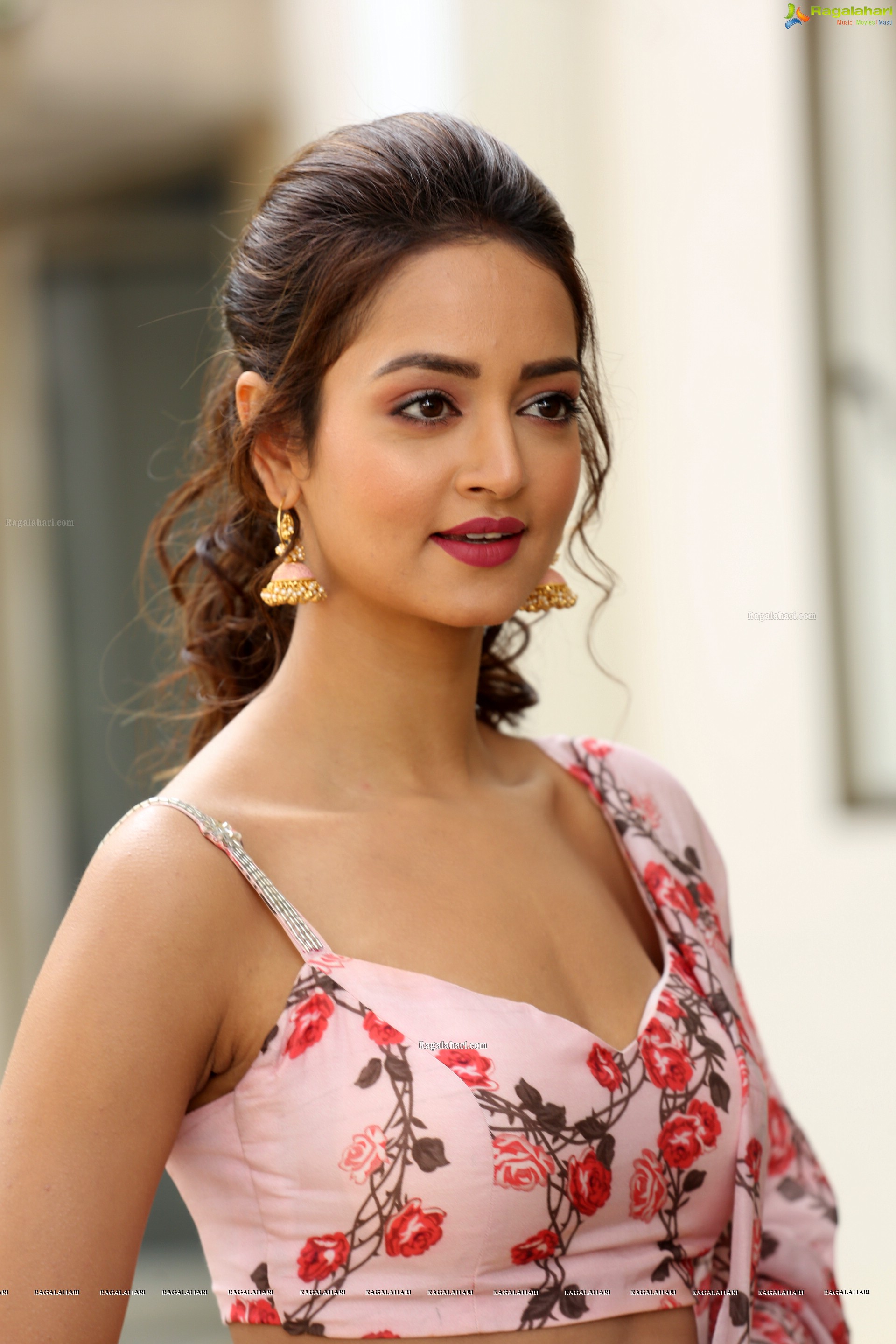 Shanvi Srivastava at Athade Srimannarayana Press Meet