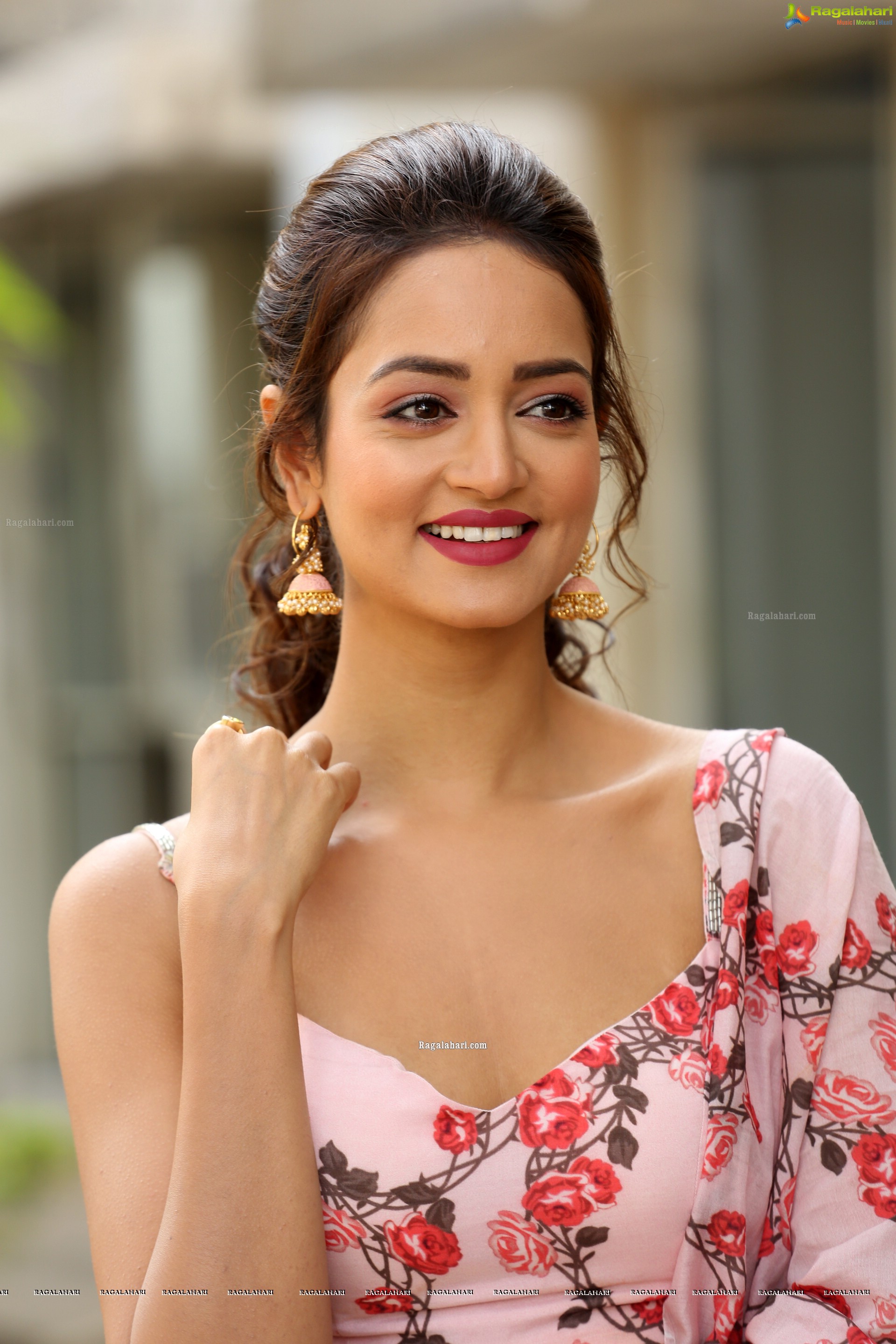 Shanvi Srivastava at Athade Srimannarayana Press Meet