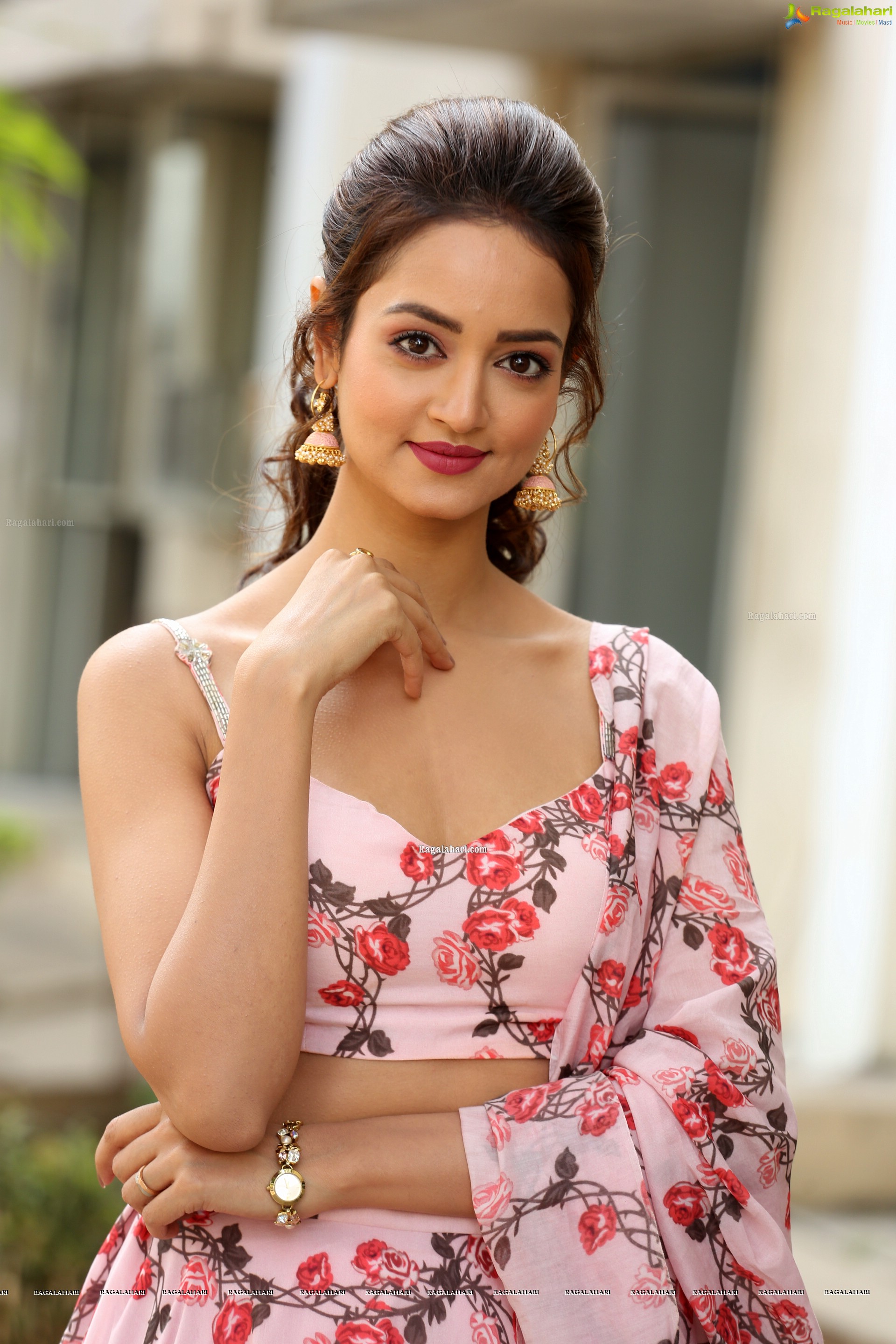 Shanvi Srivastava at Athade Srimannarayana Press Meet