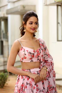 Shanvi Srivastava at Athade Srimannarayana Press Meet