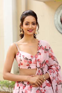 Shanvi Srivastava at Athade Srimannarayana Press Meet