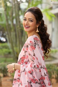 Shanvi Srivastava at Athade Srimannarayana Press Meet