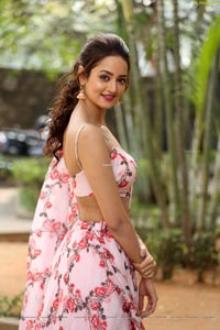 Shanvi Srivastava at Athade Srimannarayana Press Meet