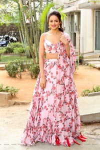 Shanvi Srivastava at Athade Srimannarayana Press Meet