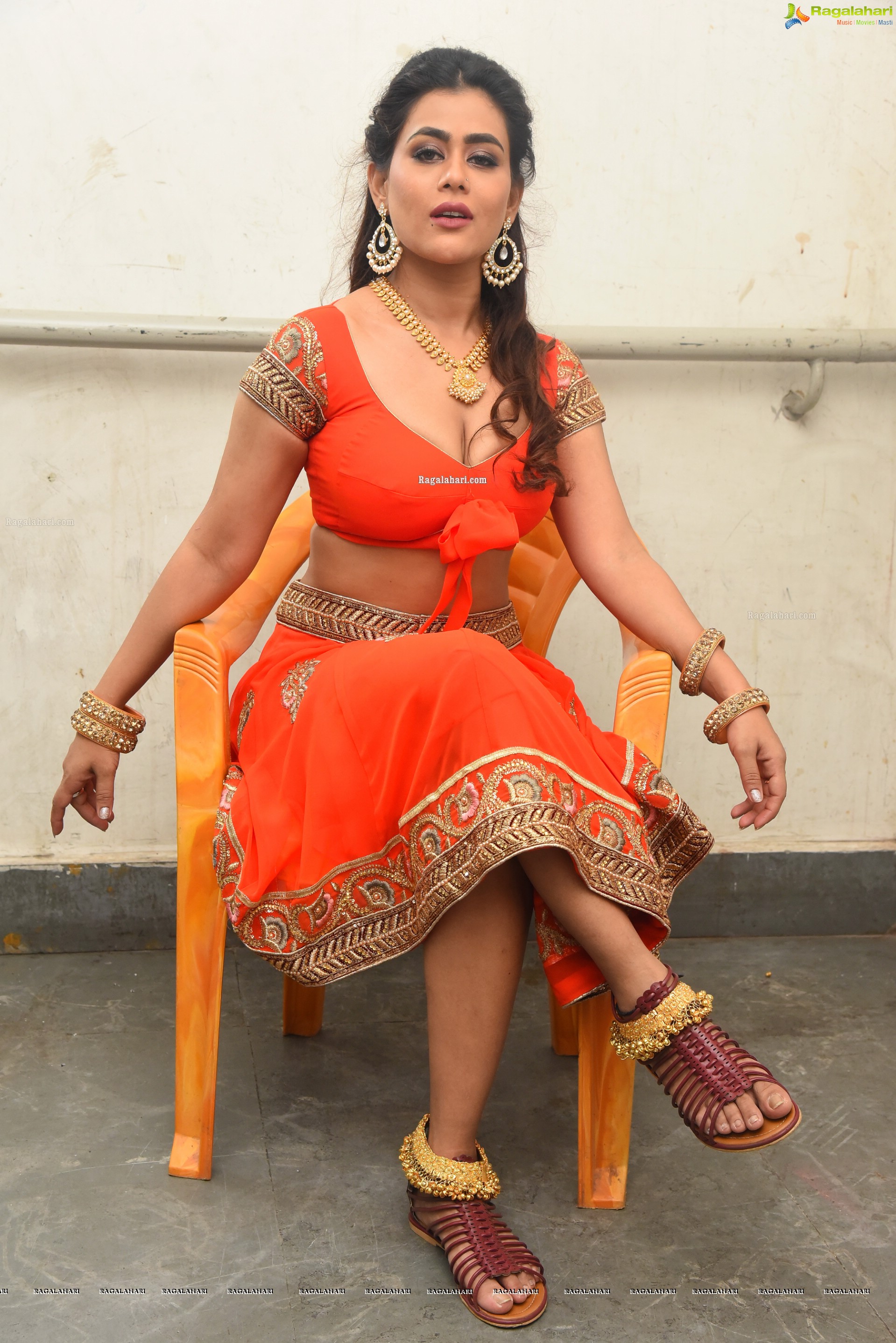 Sneha Gupta at Raghava Reddy Movie Song Shooting - HD Gallery