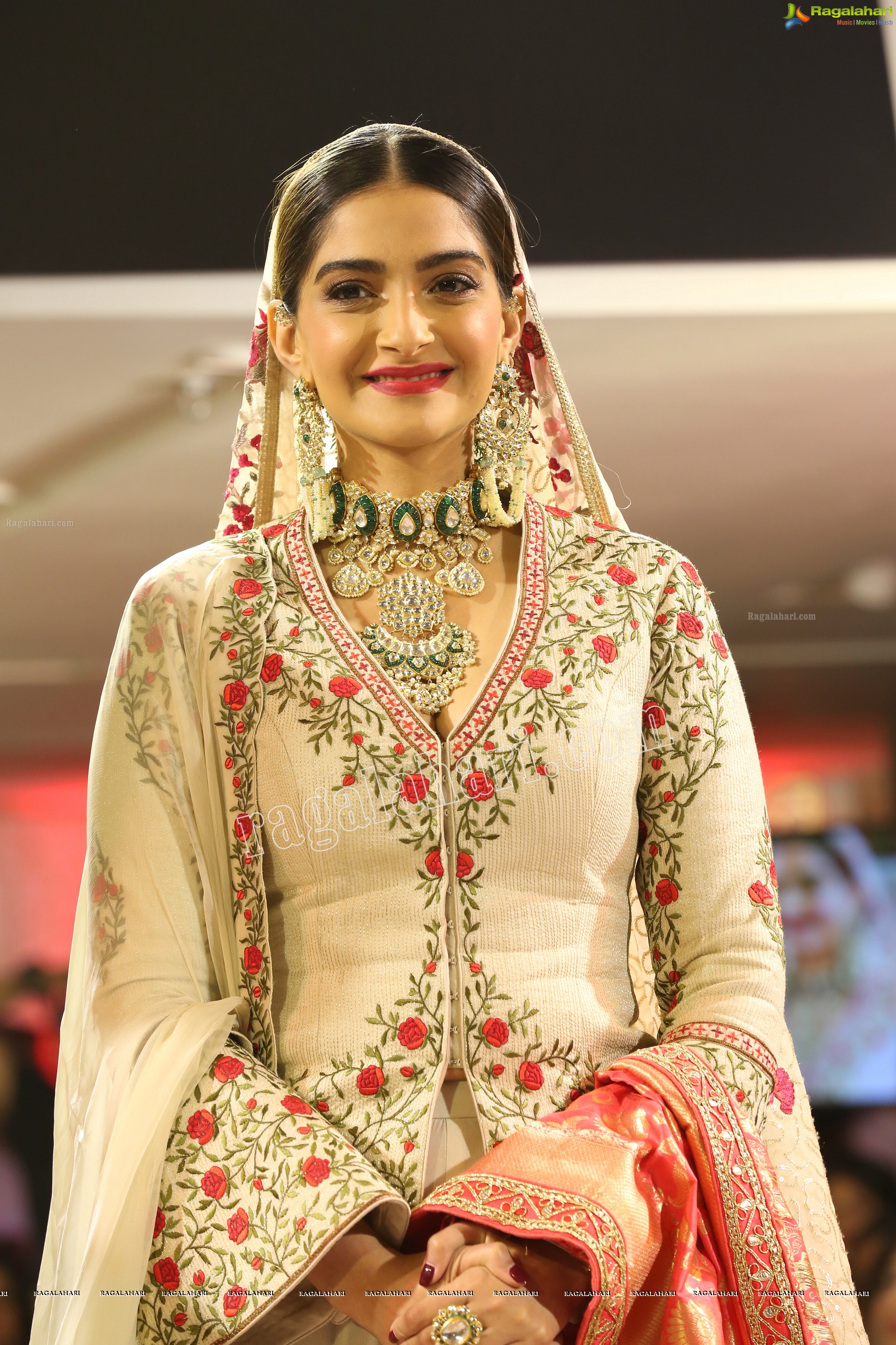 Sonam Kapoor at Neeru's The Winter Fashion Show - HD Gallery