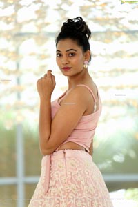 Spandana Palli at Entha Manchivadavura Press Meet