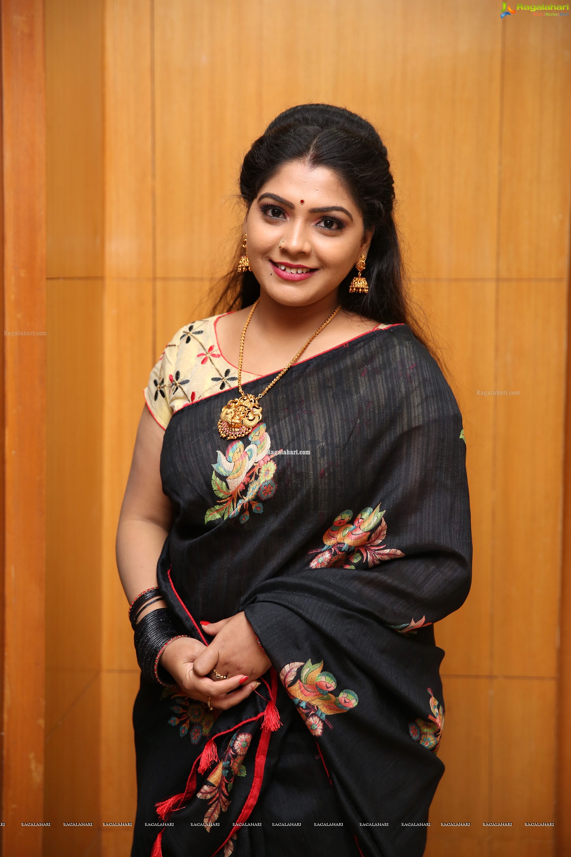 Sravanthi at Swathi Art Creations 25th Anniversary Celebrations - HD Gallery