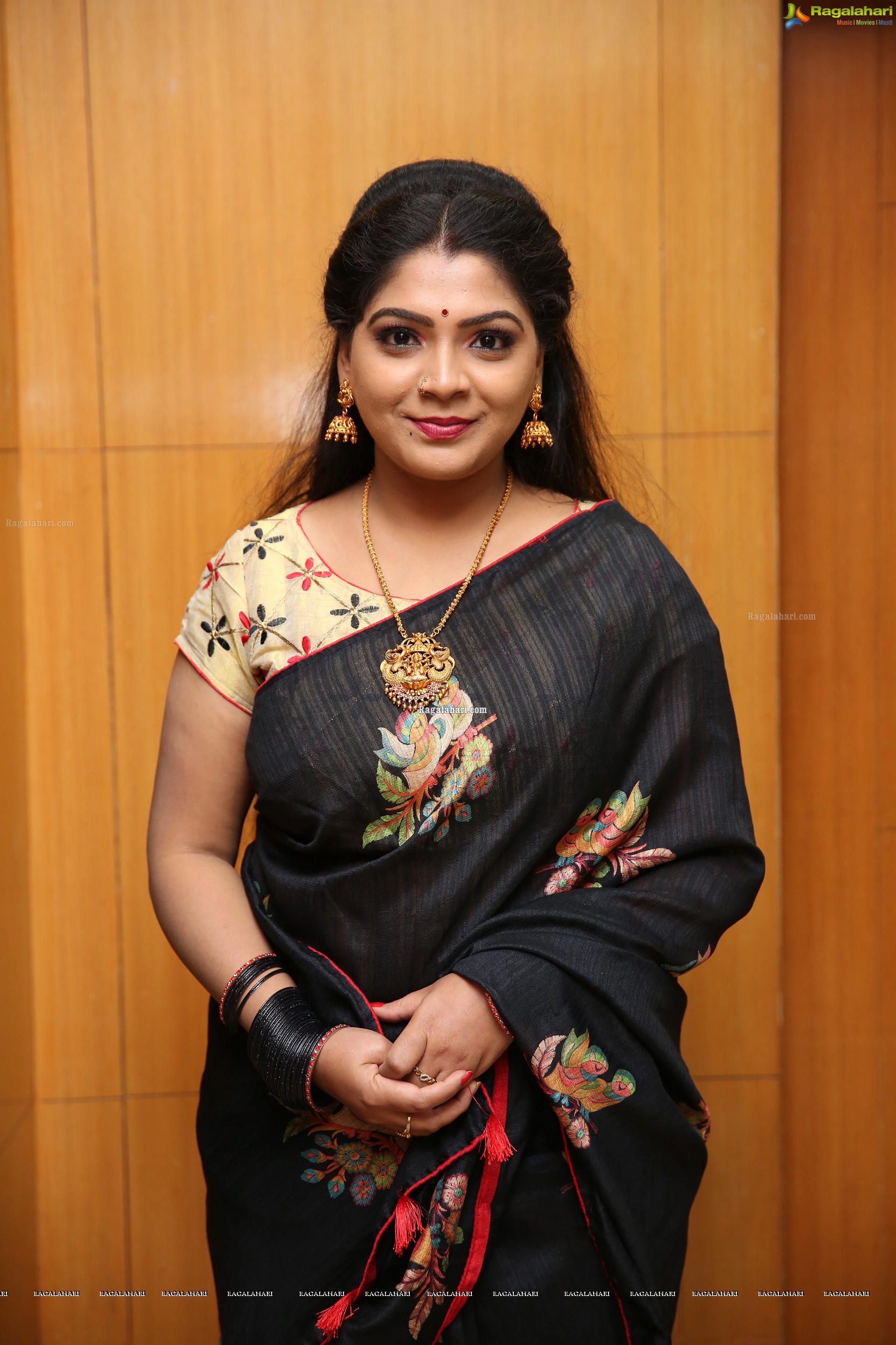 Sravanthi at Swathi Art Creations 25th Anniversary Celebrations - HD Gallery