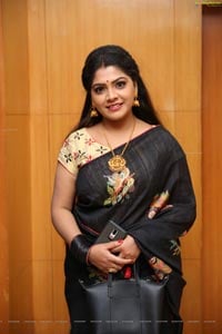 TV Actress Sravanthi