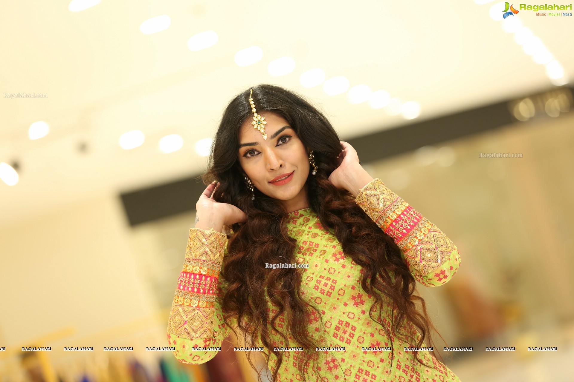 Supraja Narayan at Atelier Fashion Showcase at Sarath City Mall - HD Gallery