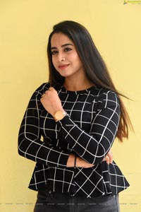 Swathi Deekshith at Kaliyuga Interview