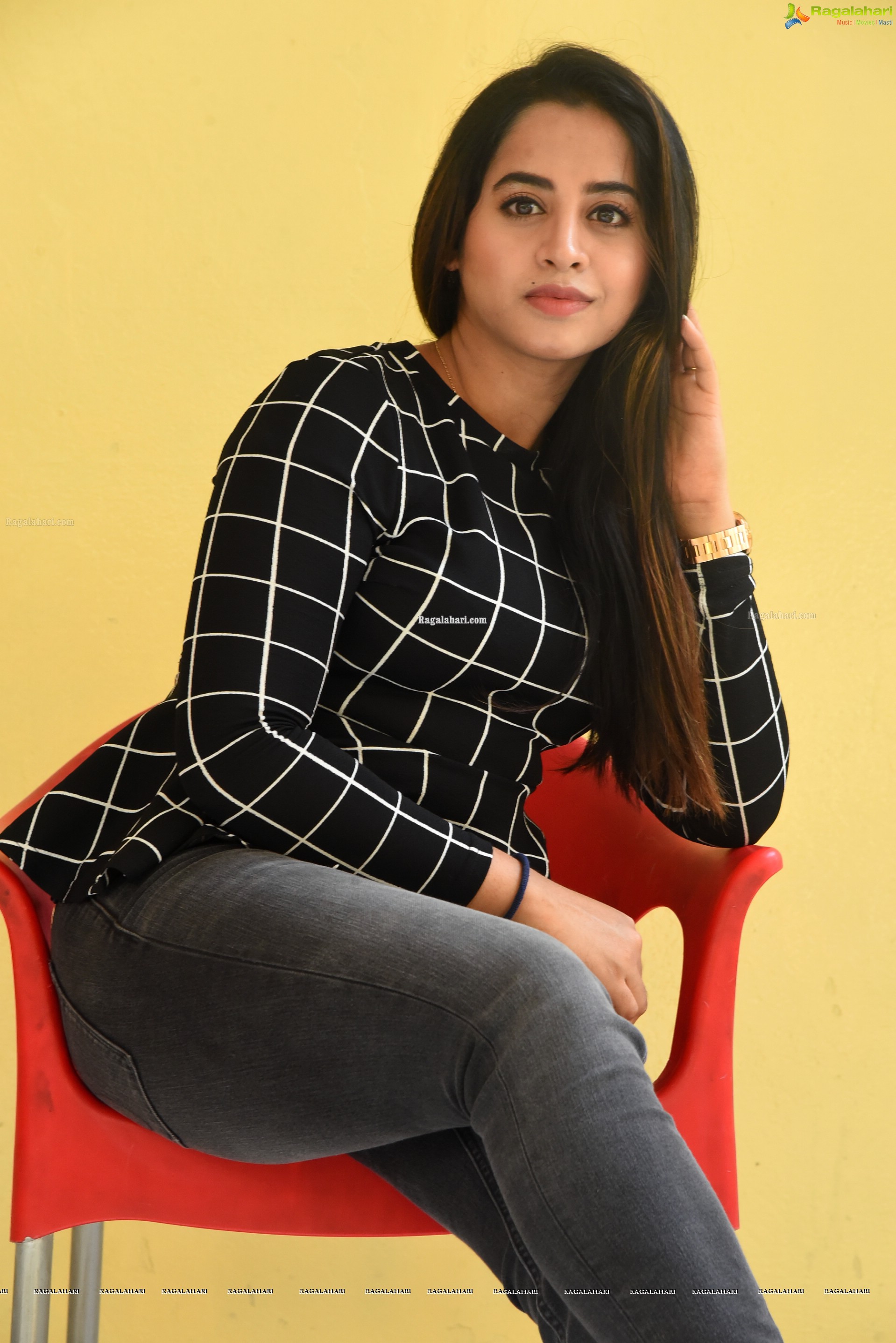 Swathi Deekshith at Kaliyuga Movie Interview - HD Gallery