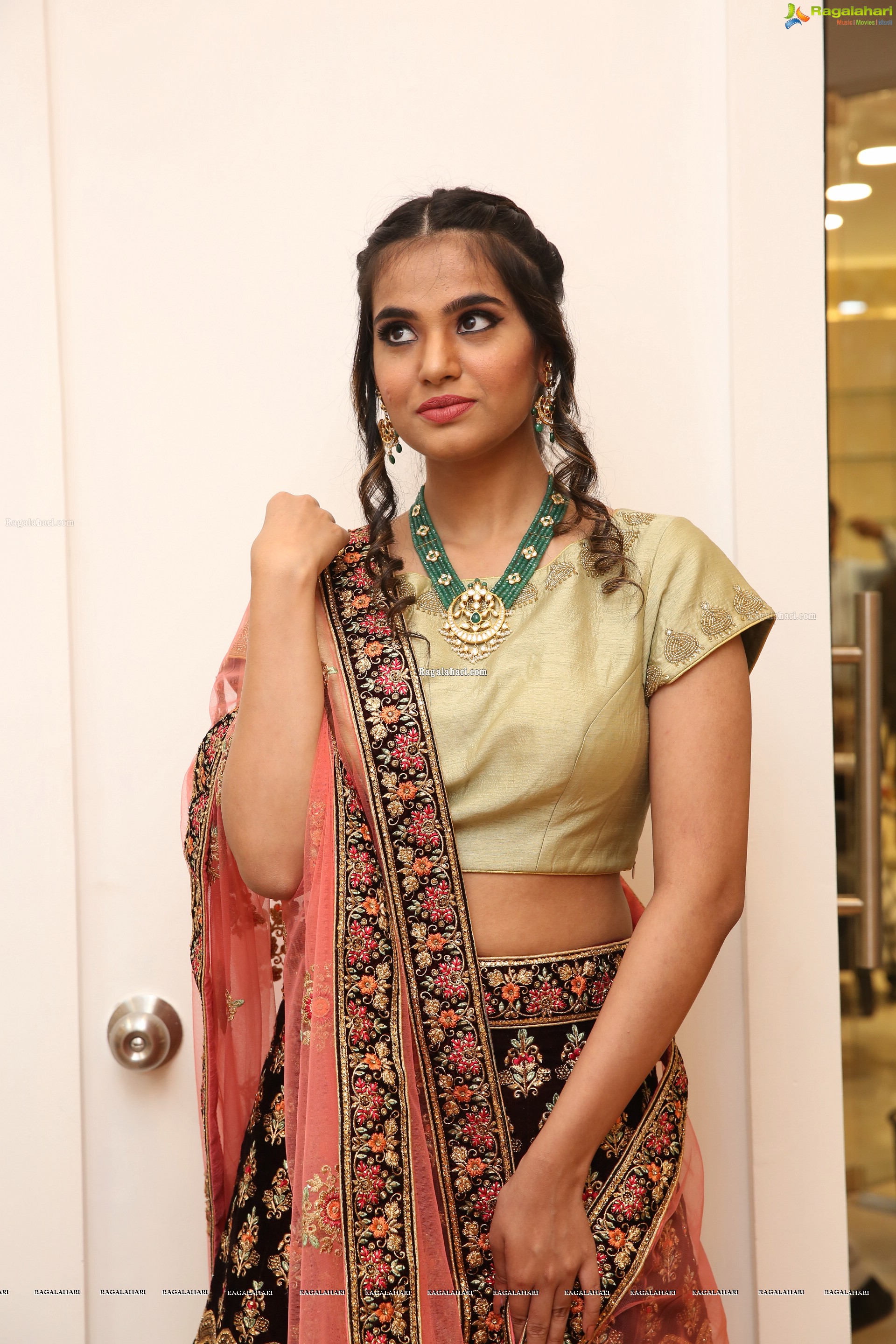 Vaishnavi Rao at Sri Krishna Silks Exclusive Weaves at Banjara Hills Curtain Raiser - HD Gallery