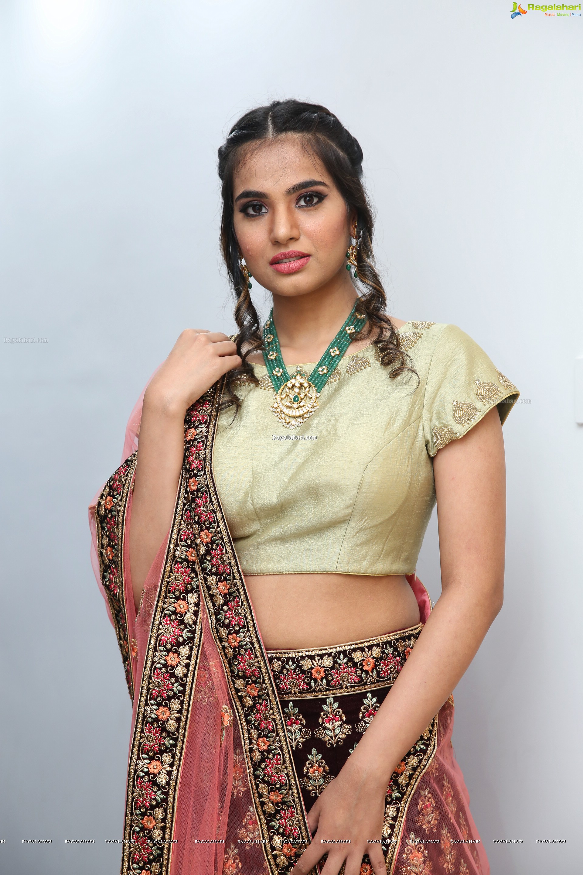 Vaishnavi Rao at Sri Krishna Silks Exclusive Weaves at Banjara Hills Curtain Raiser - HD Gallery