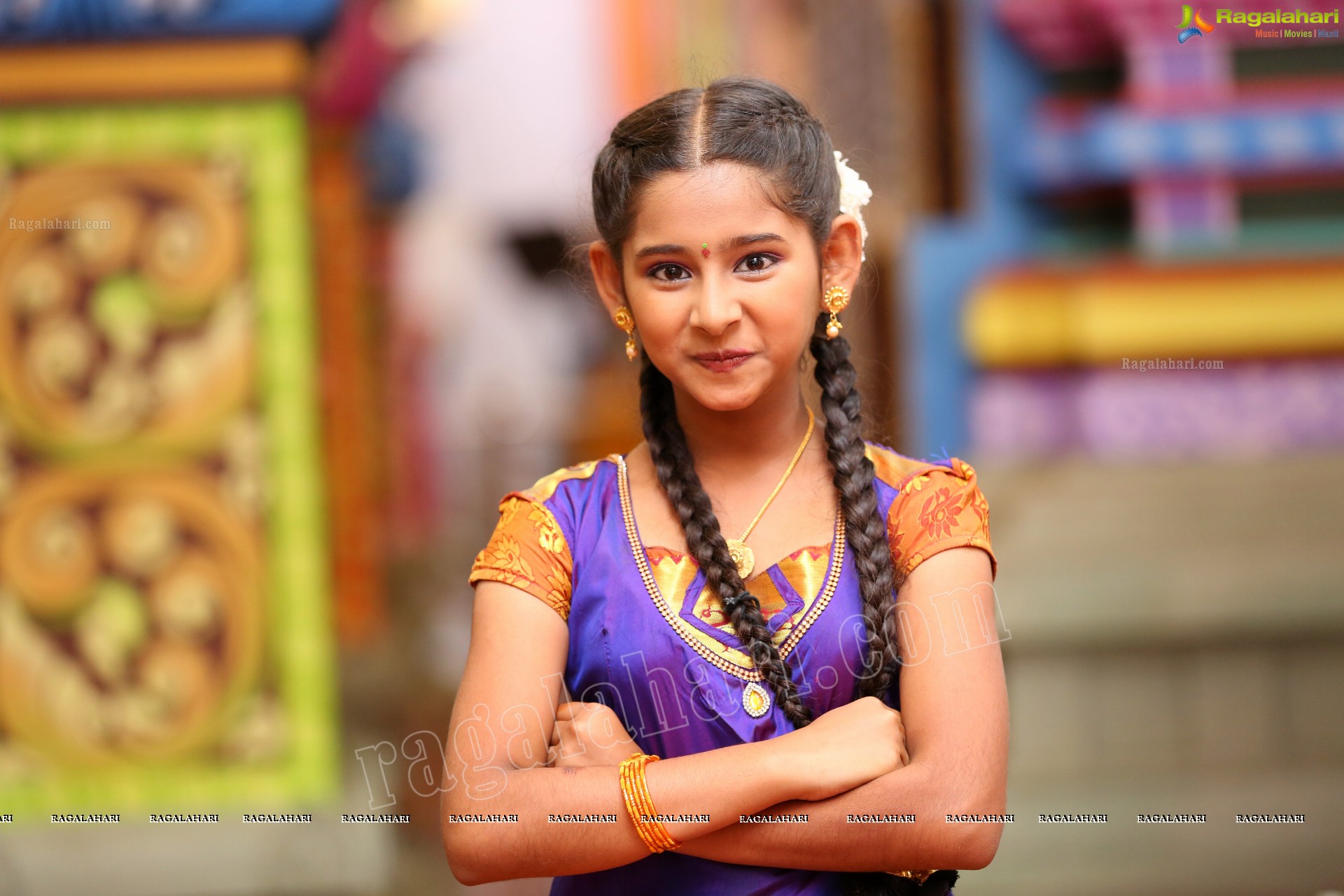 Vasavi (TV Child Artist) at Bangaru Panjaram TV Serial Sets