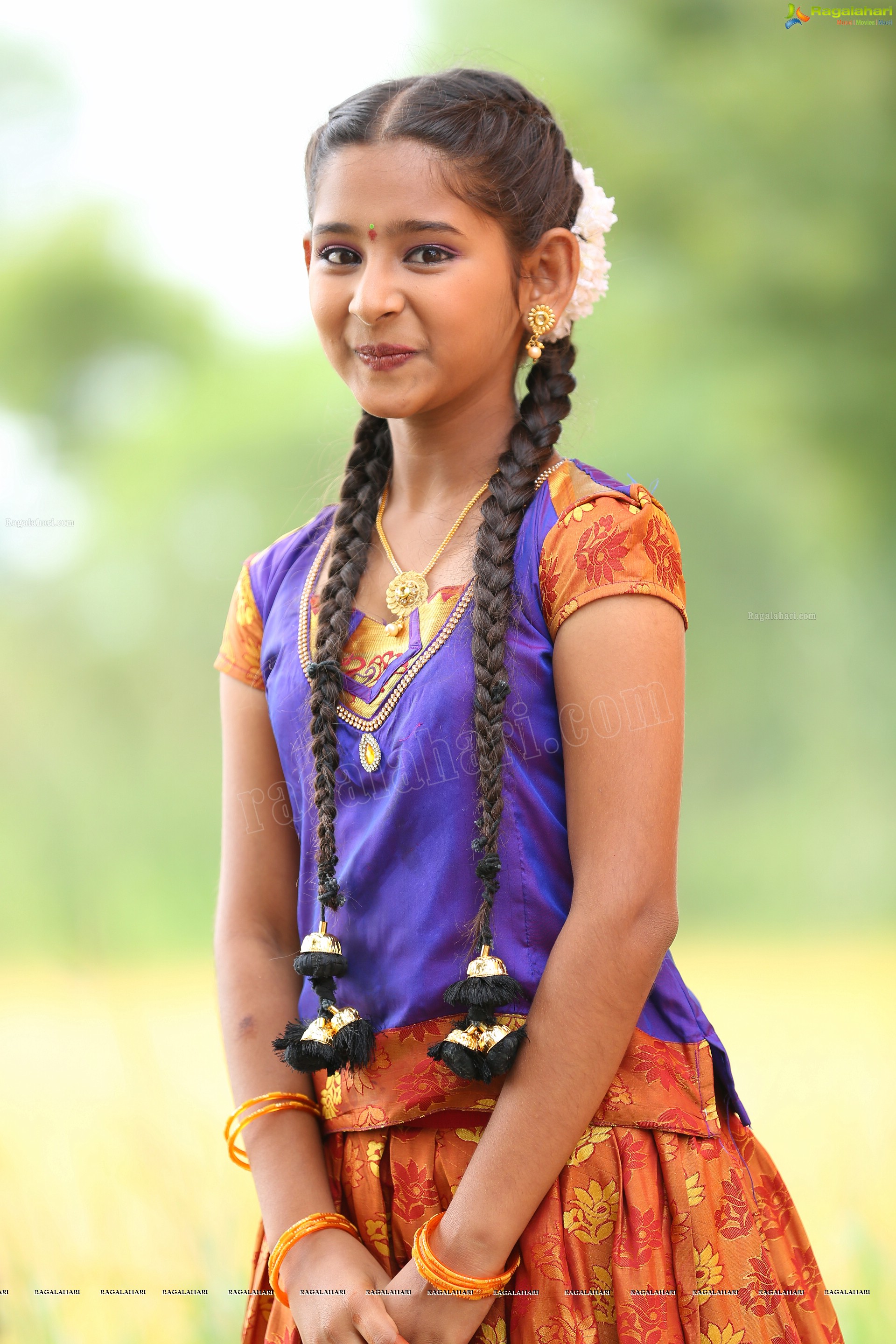 Vasavi (TV Child Artist) at Bangaru Panjaram TV Serial Sets