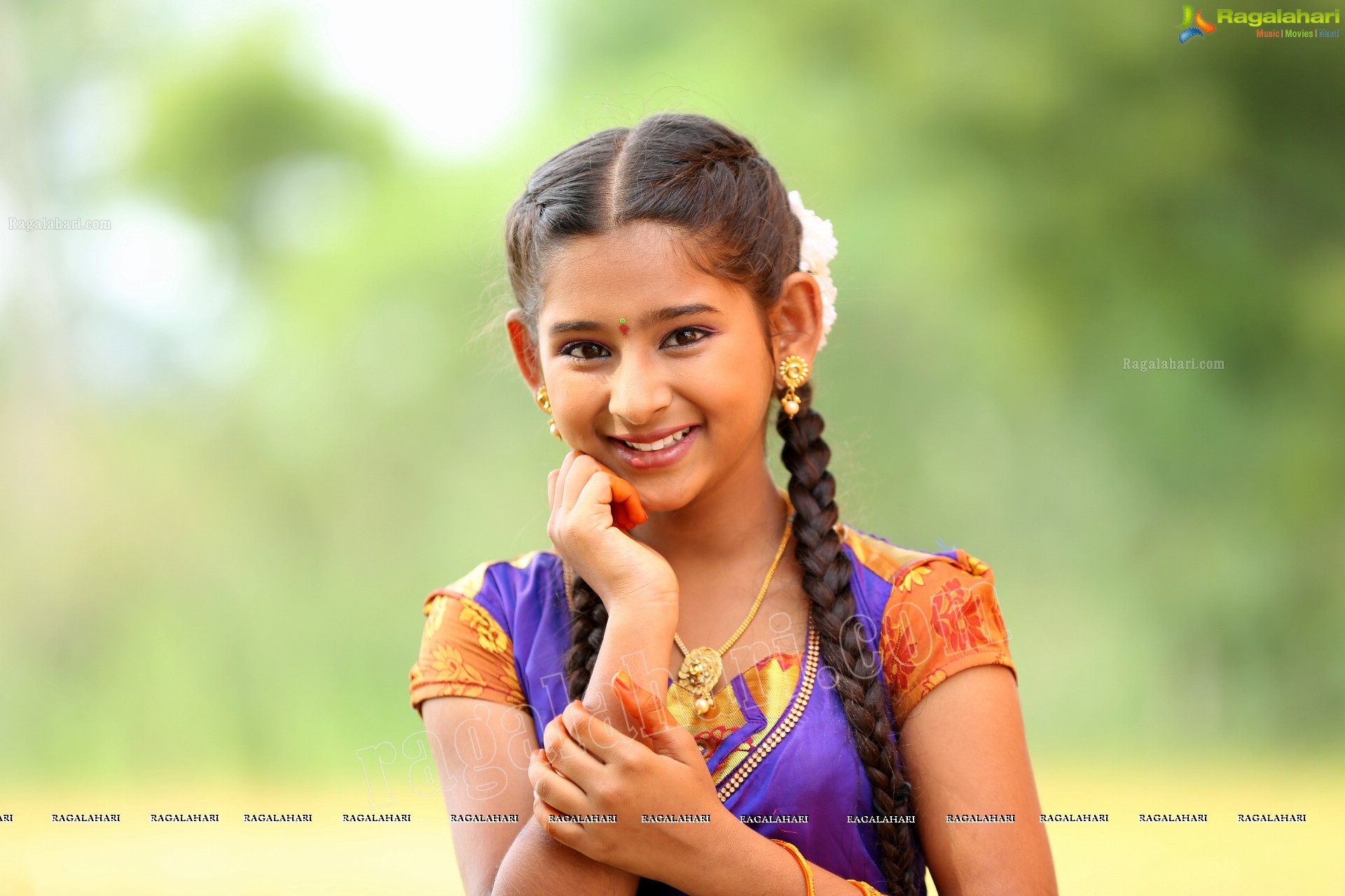 Vasavi (TV Child Artist) at Bangaru Panjaram TV Serial Sets