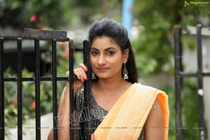 Saafi Kaur Ragalahari Exclusive Photoshoot