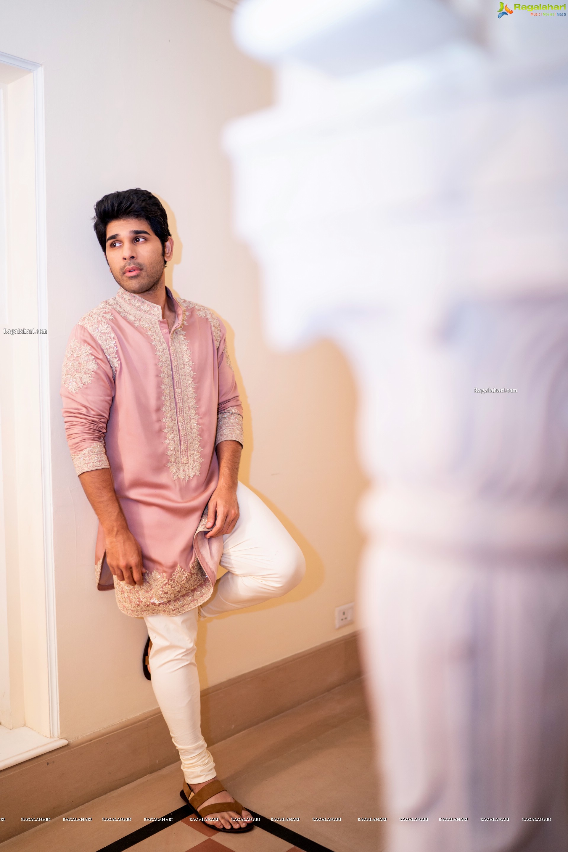 Allu Sirish Vibrant Looks at Nischay Wedding