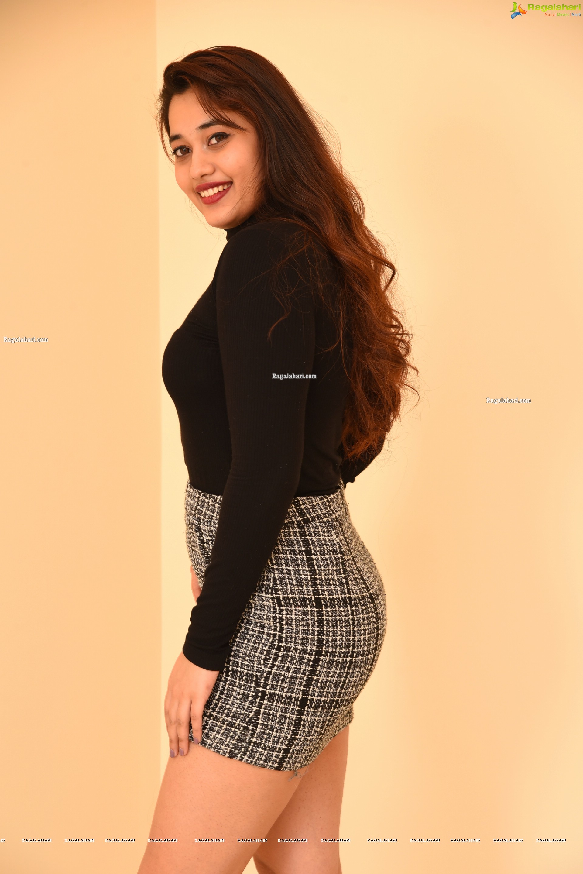 Ankita Kharat in Gray Plaid High Waist Bodycon Mini Skirt, HD Gallery