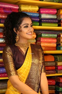 Anupama Parameswaran at Mugdha Art Studio